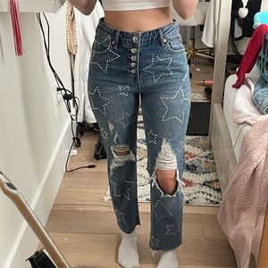 WILDFABLE TARGET HAND BEDAZZLED STAR STRAIGHT LEG RIPPED JEANS NEVER WORN